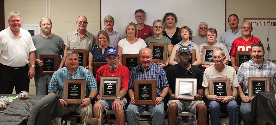 Grandivew Cabinetry recognizes employees